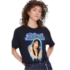 Aaliyah Graphic Cropped Tee